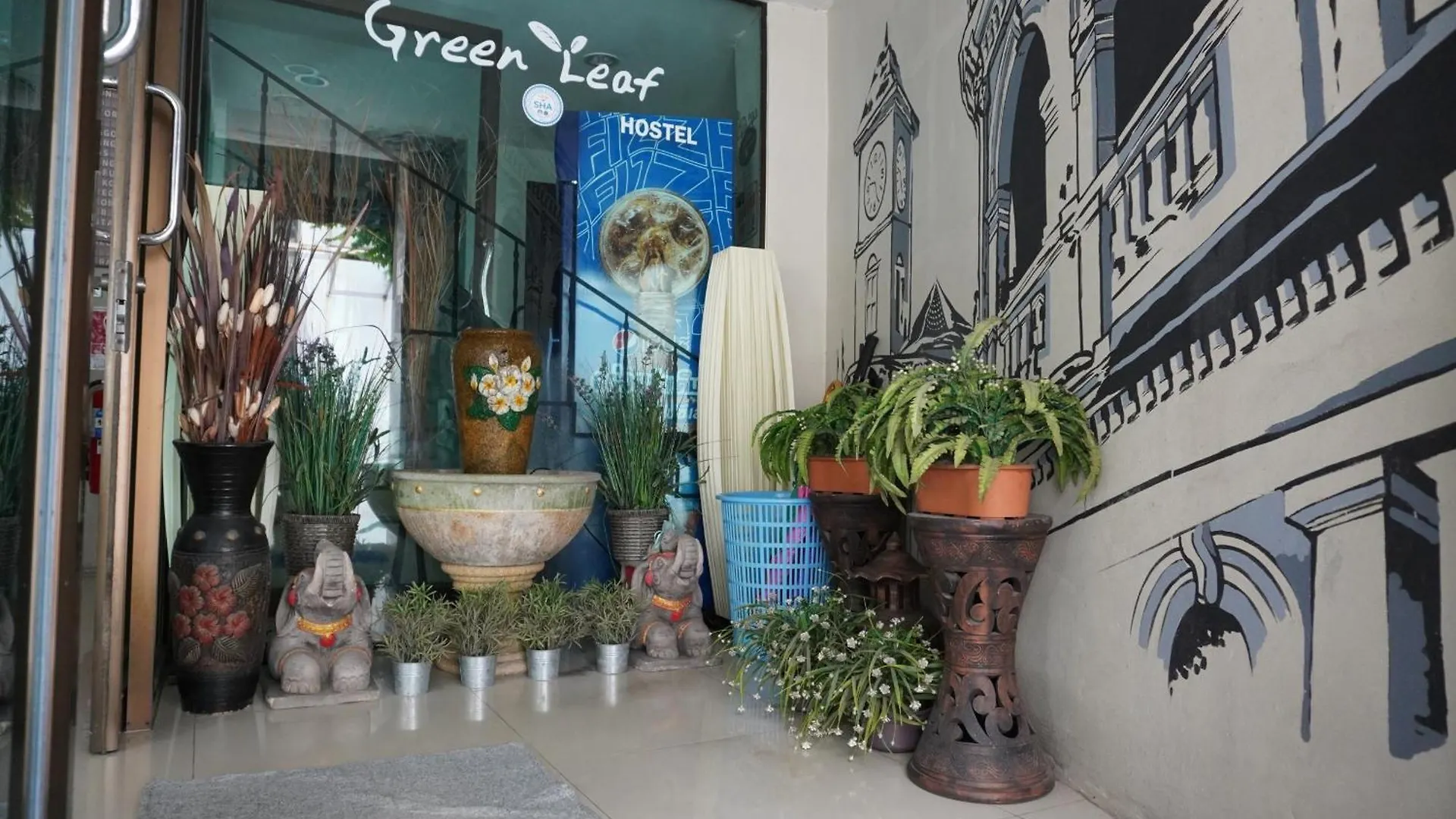 Green Leaf Hostel Phuket 2*,  Thailand