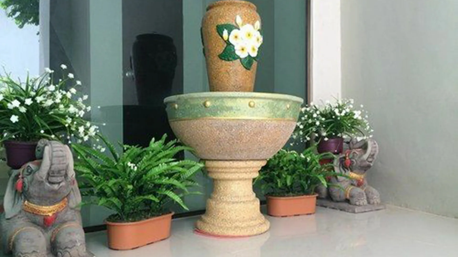 Green Leaf Hostel Phuket Thailand